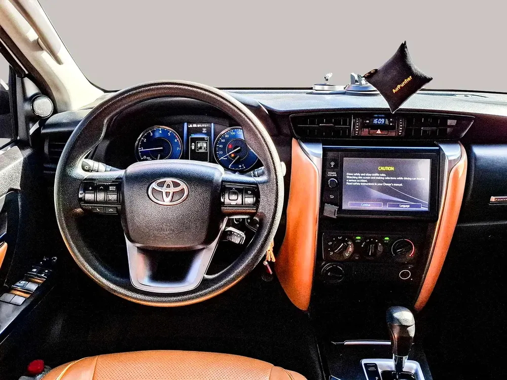 AED 1368/month | 2022 Toyota Fortuner  | GCC Specs | Ref#450252 - Image 10