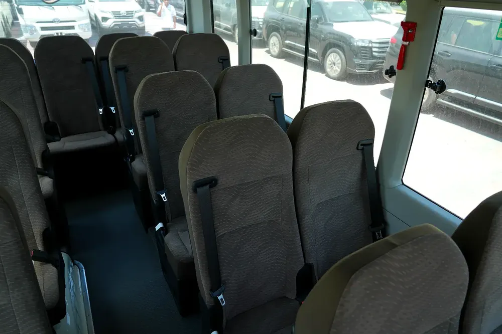 2026 Toyota Coaster 4.2L DSL MT 23-Seater | GCC Specs - Image 8