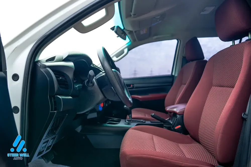 2022 Toyota Hilux GL 2.7L Automatic – GCC Specs Dual Cab | Tough Performance, Ready to Drive Today - Image 10