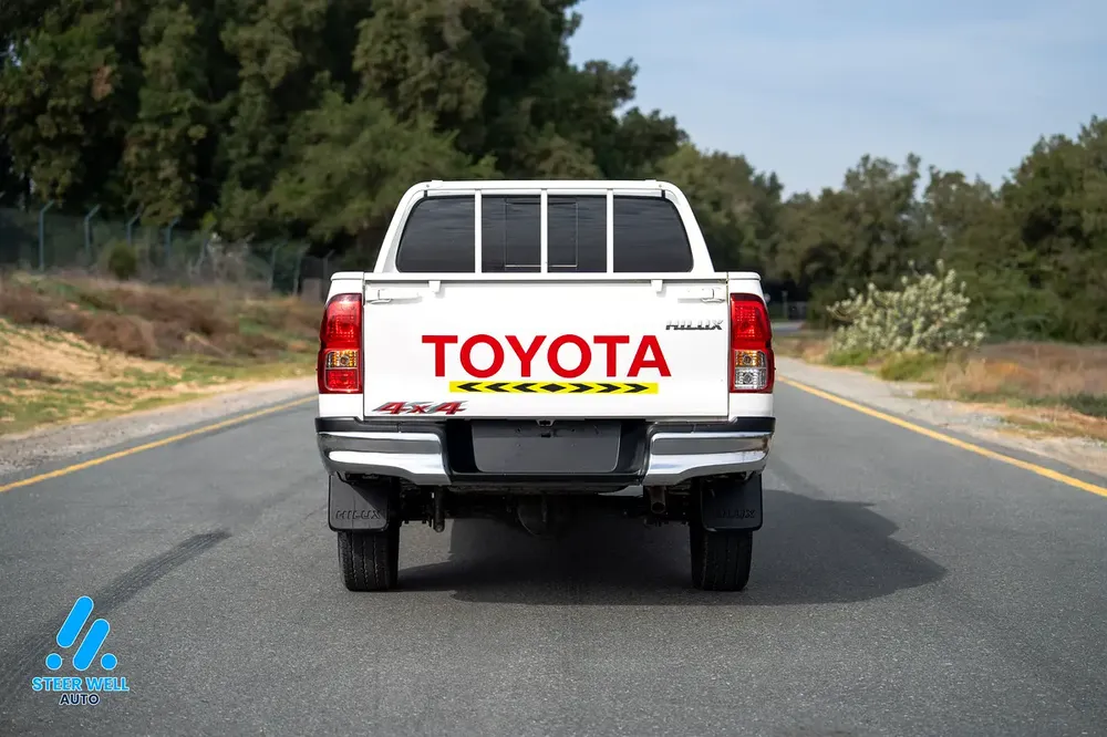 2022 Toyota Hilux GL 2.7L Automatic – GCC Specs Dual Cab | Tough Performance, Ready to Drive Today - Image 7