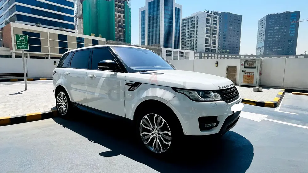 Land Rover Range Rover Sport Supercharged 2015 - GCC Specs - Excellent Condition - Image 6