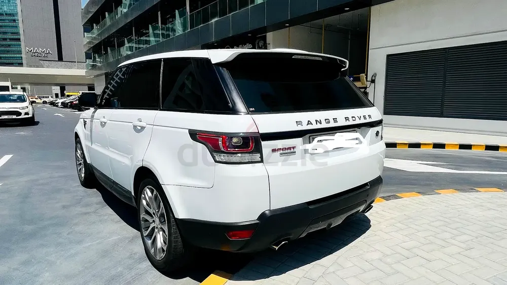 Land Rover Range Rover Sport Supercharged 2015 - GCC Specs - Excellent Condition - Image 8