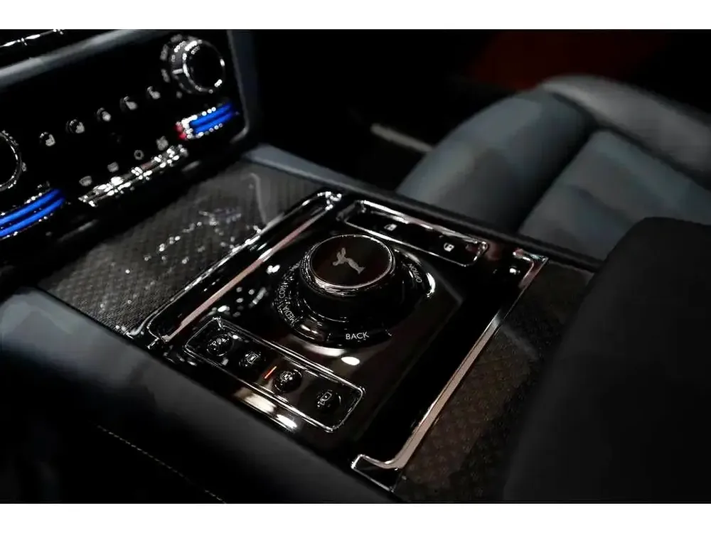 Rolls-Royce Ghost Black Badge - Image 16