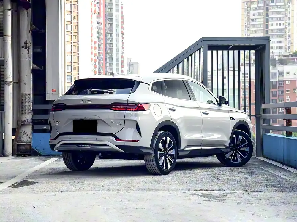 BYD Song Plus NEW ENERGY EV Smart Drive 520KM LUXURY EDITION | 2025 - Image 6