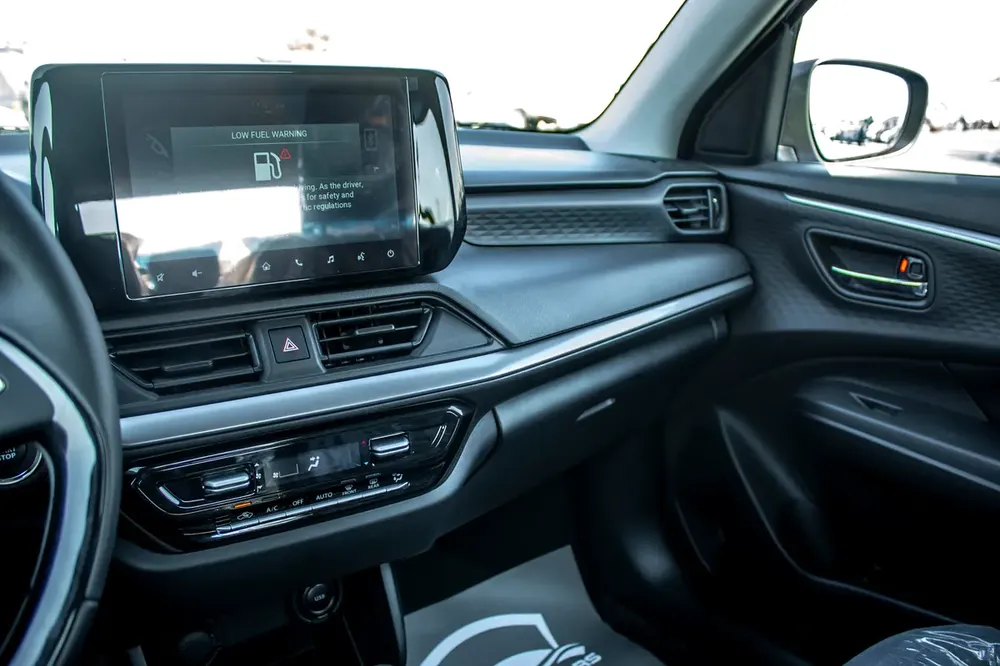 Suzuki Swift GLX, RADAR, DUAL TONE, HIGH OPTION 2026 - Image 14