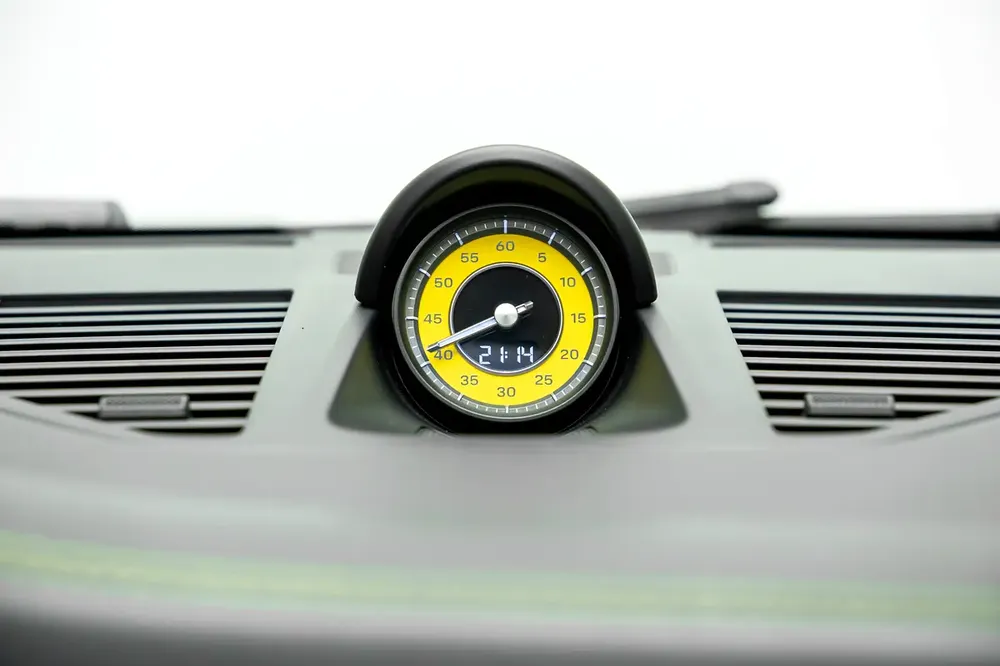 AL NABOODAH WARRANTY - 2023 PORSCHE 911 TURBO S CABRIOLET - SPORT EXHAUST PCCB - FRONT LIFT - Image 12