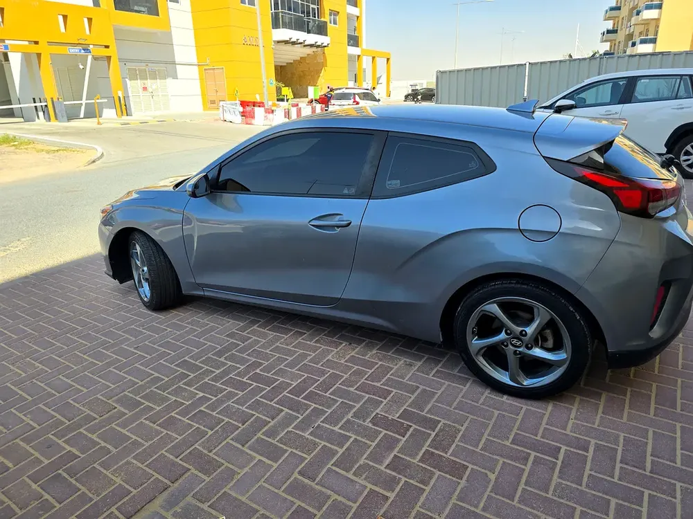 2019 Hyundai Veloster GLS - American Specs - Excellent Condition! - Image 9