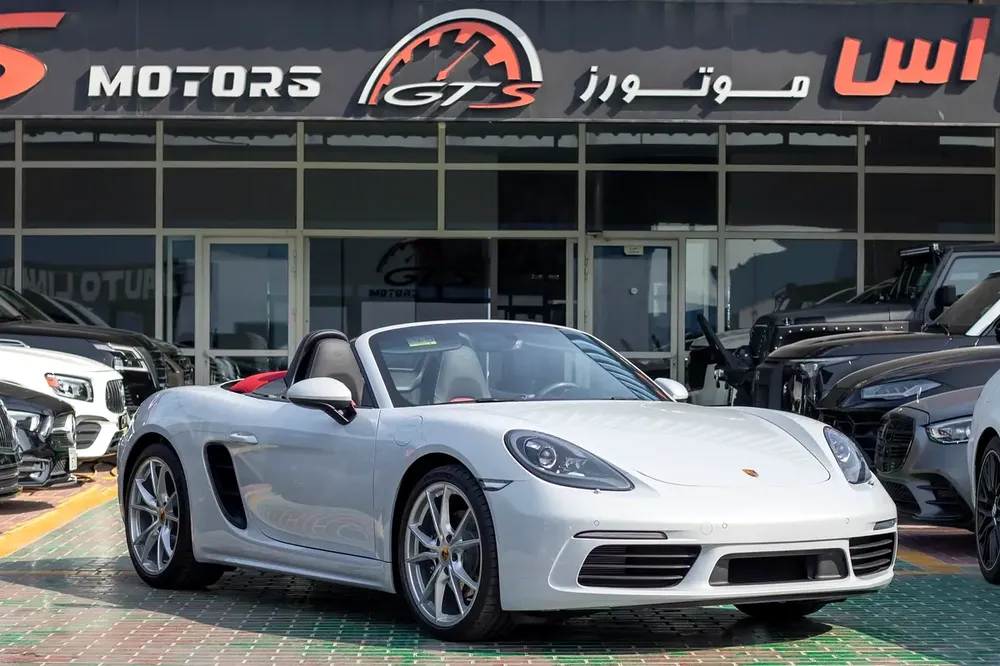 Brand New Porsche 718 Boxster 2024 | GCC |Only 500 KM - Image 4
