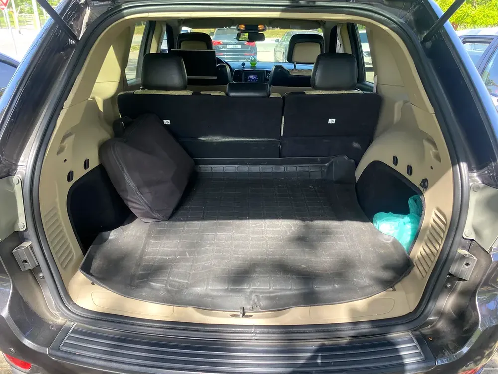 SRT Converted Jeep Grand Cherokee Laredo 2014 GCC Specs (Negotiable) - Image 15