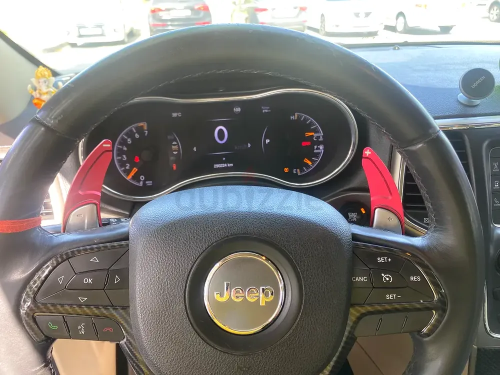 SRT Converted Jeep Grand Cherokee Laredo 2014 GCC Specs (Negotiable) - Image 5