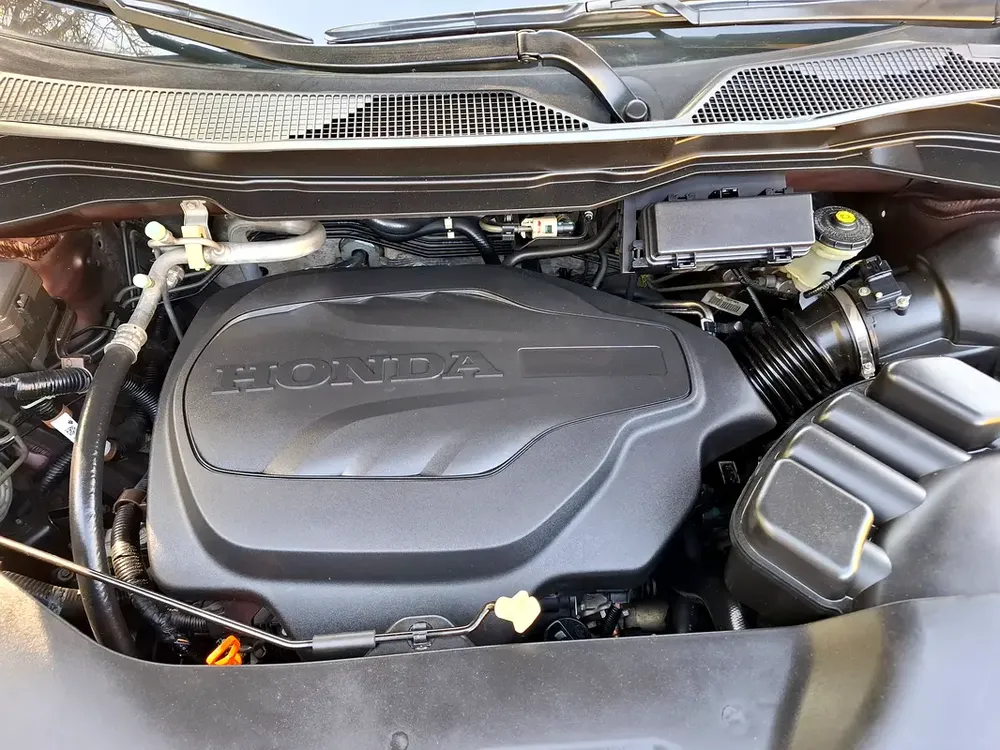 Honda Pilot EX-L 2017 - GCC Specs FULL HONDA SERVICE HISTORY- Well Maintained - Image 17
