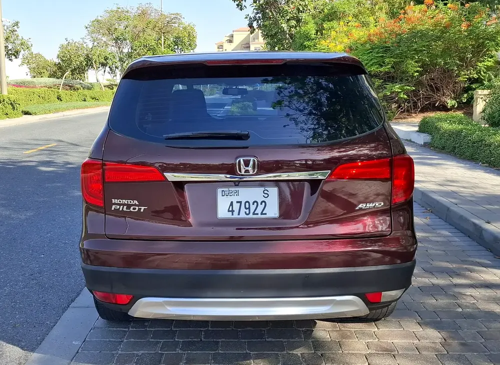 Honda Pilot EX-L 2017 - GCC Specs FULL HONDA SERVICE HISTORY- Well Maintained - Image 4