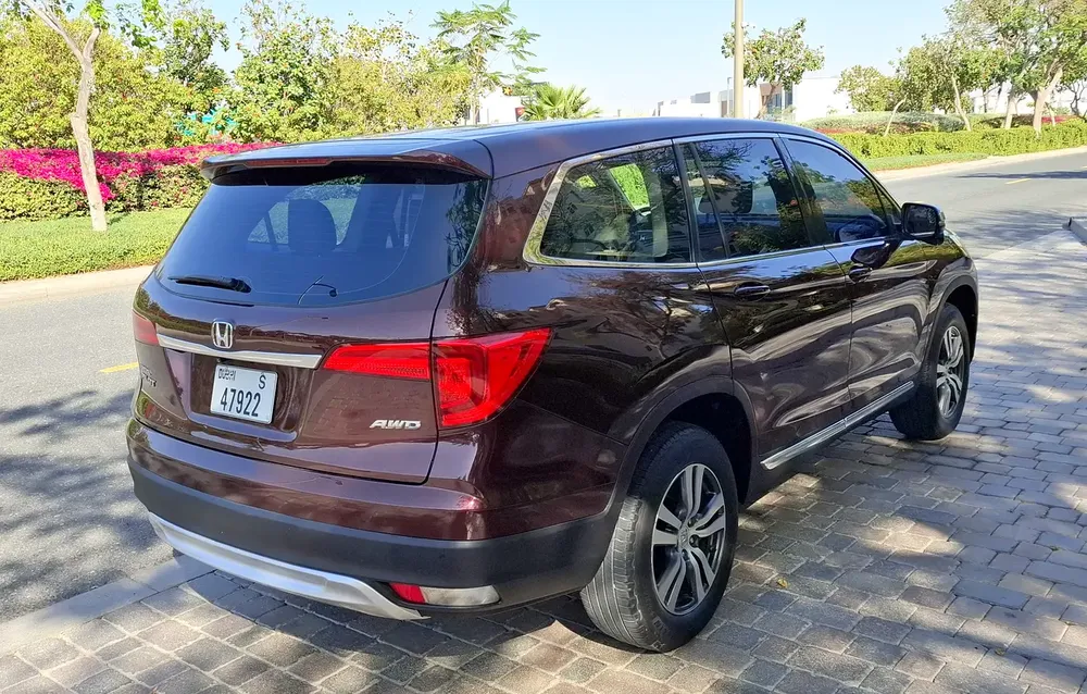 Honda Pilot EX-L 2017 - GCC Specs FULL HONDA SERVICE HISTORY- Well Maintained - Image 5