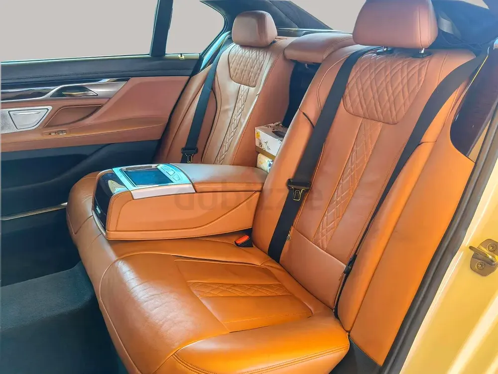 AED 2095/month | 2016 BMW 7-Series 750Li xDrive | GCC Specs | Ref#456441 - Image 12