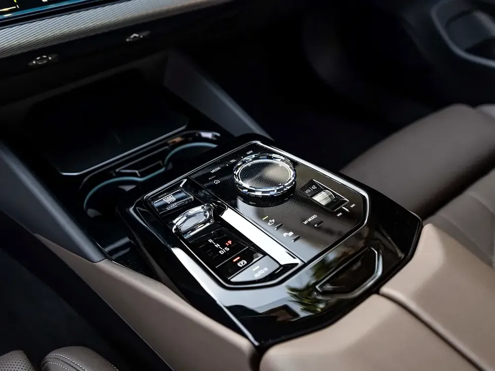 0% DOWN PAYMENT | 🚀FAST-TRACK FINANCING | BMW 520i M-SPORT | JUNE EDITION | WARRANTY for 3,297.00 A - Image 10
