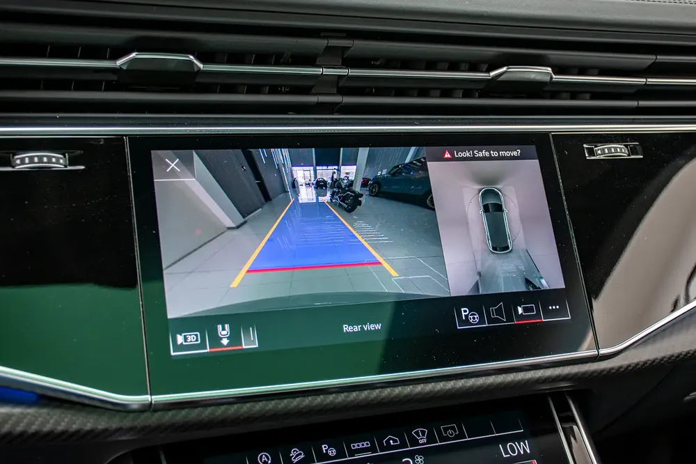 RSQ8 I Carbon Interior I Top Conditions - Image 16
