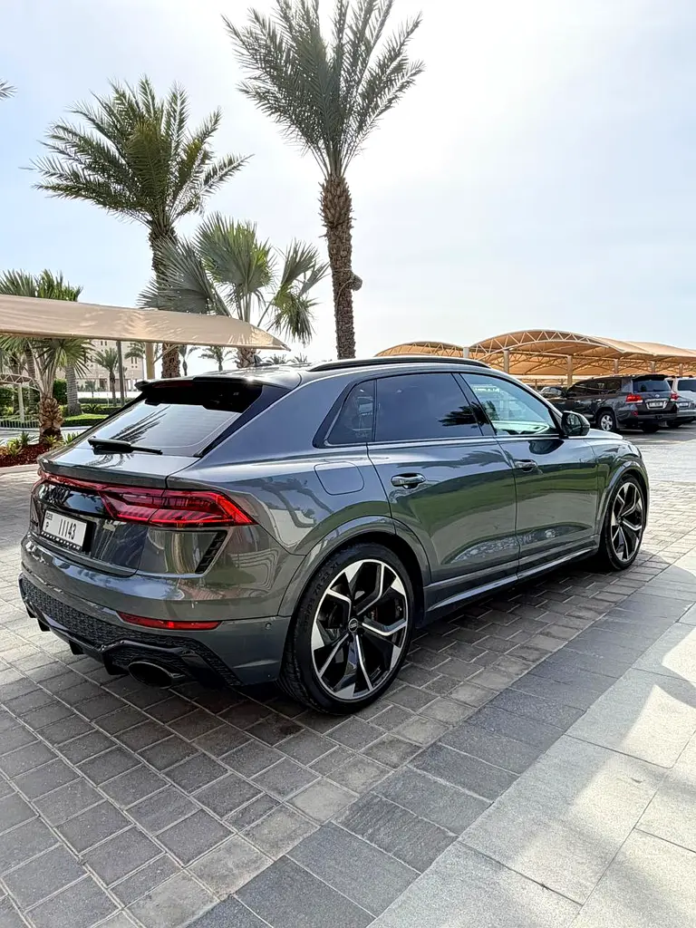 2023 Audi RS Q8 - GCC Specs - Pristine Condition - Image 4