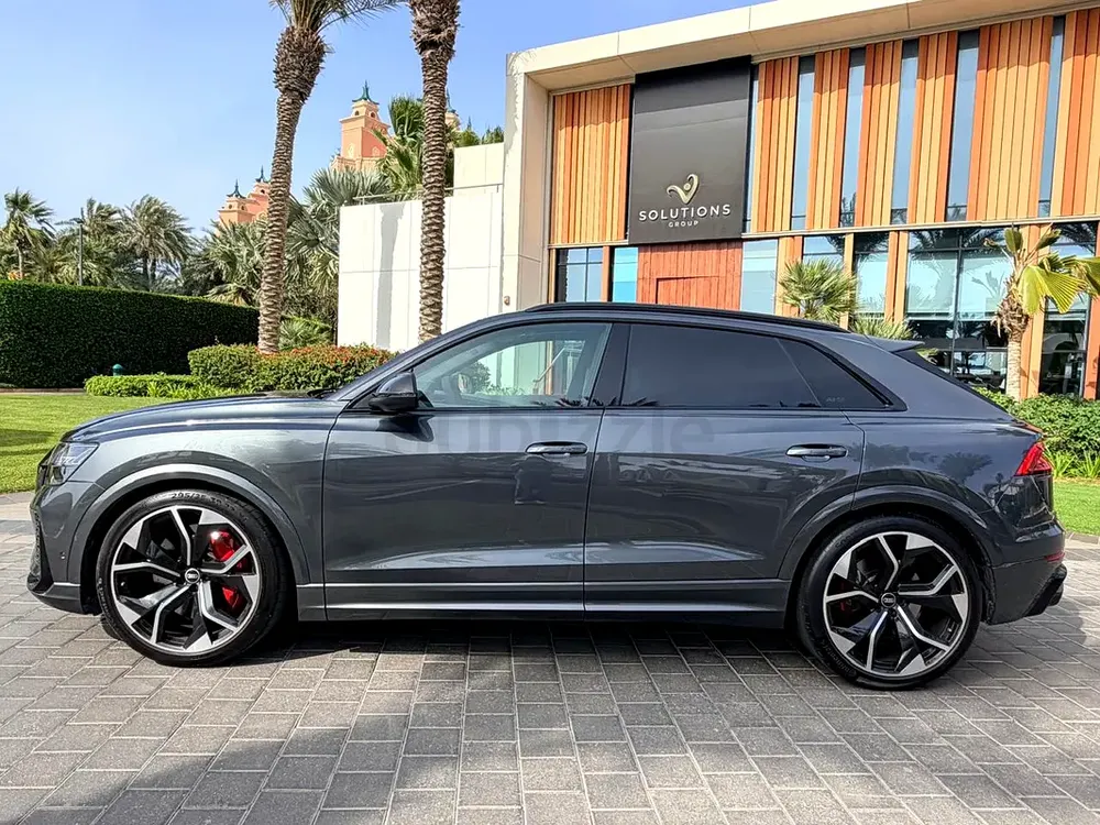 2023 Audi RS Q8 - GCC Specs - Pristine Condition - Image 5