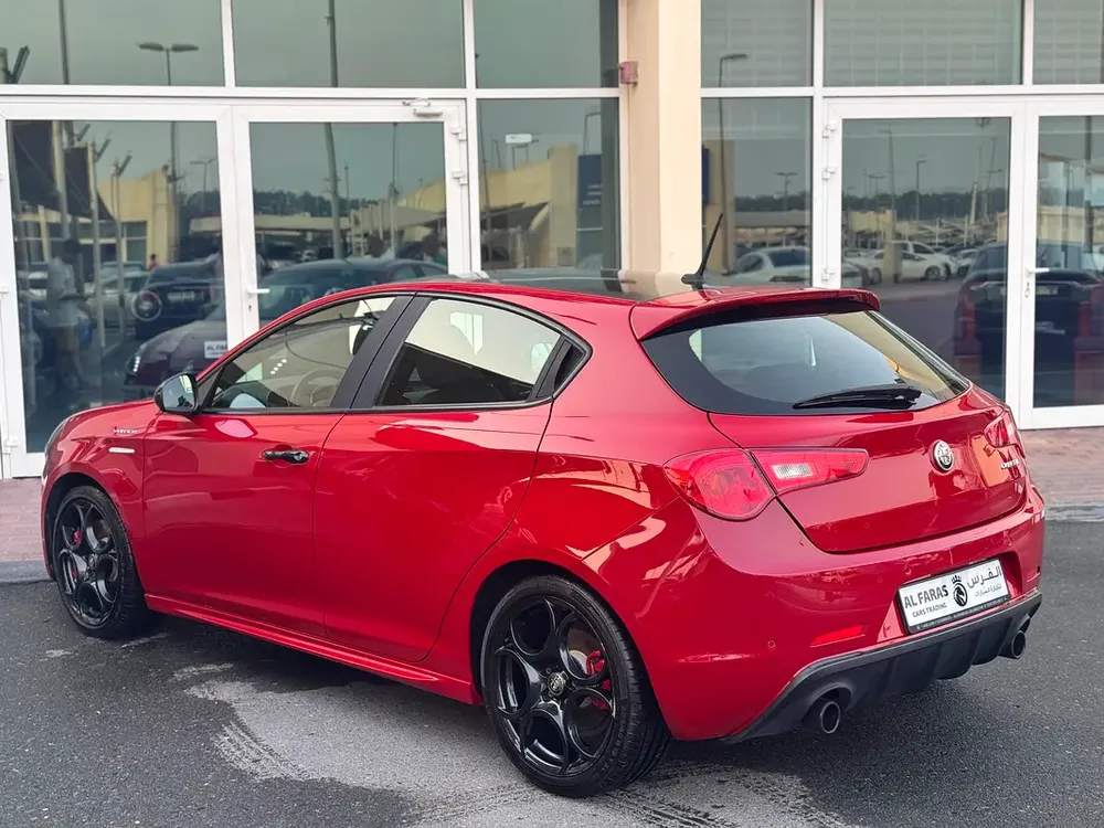Alfa Romeo Giulietta Veloce 2021 - GCC Specs - Pristine Condition - Image 5