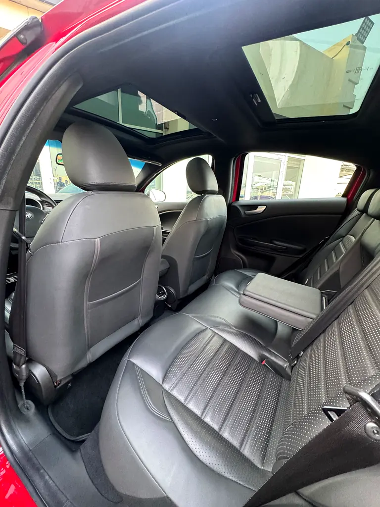 Alfa Romeo Giulietta Veloce 2021 - GCC Specs - Pristine Condition - Image 9