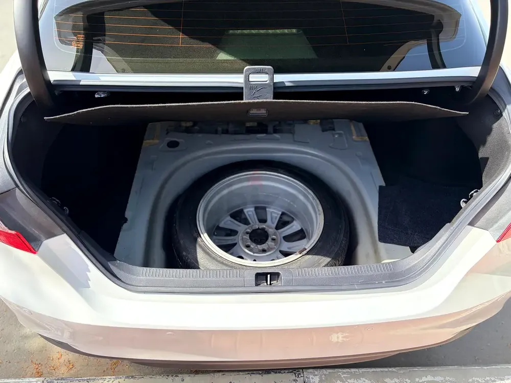 Pristine 2024 Toyota Camry SE | GCC Specs | Low Mileage - Image 9