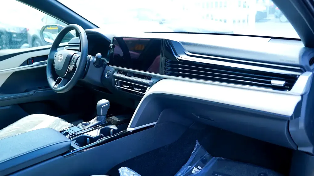 Toyota Camry GLE 2026, GCC Specs - Like New! - Image 12