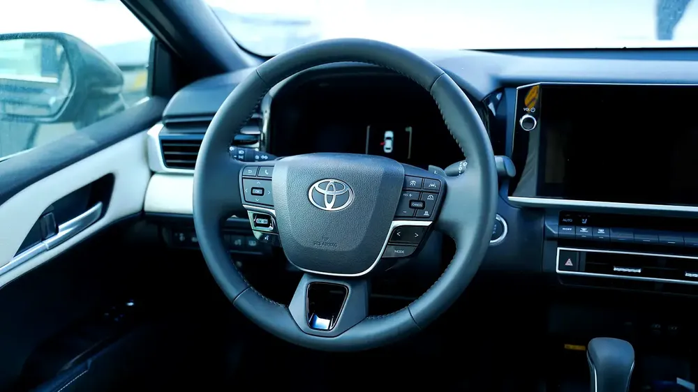 Toyota Camry GLE 2026, GCC Specs - Like New! - Image 14