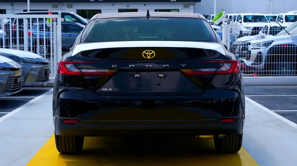Toyota Camry GLE 2026, GCC Specs - Like New! - Image 8