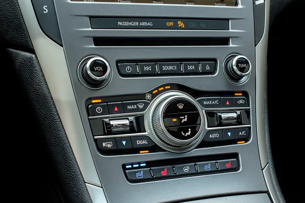 Lincoln MKZ 2018  2.0 V4 Full Option - Image 15