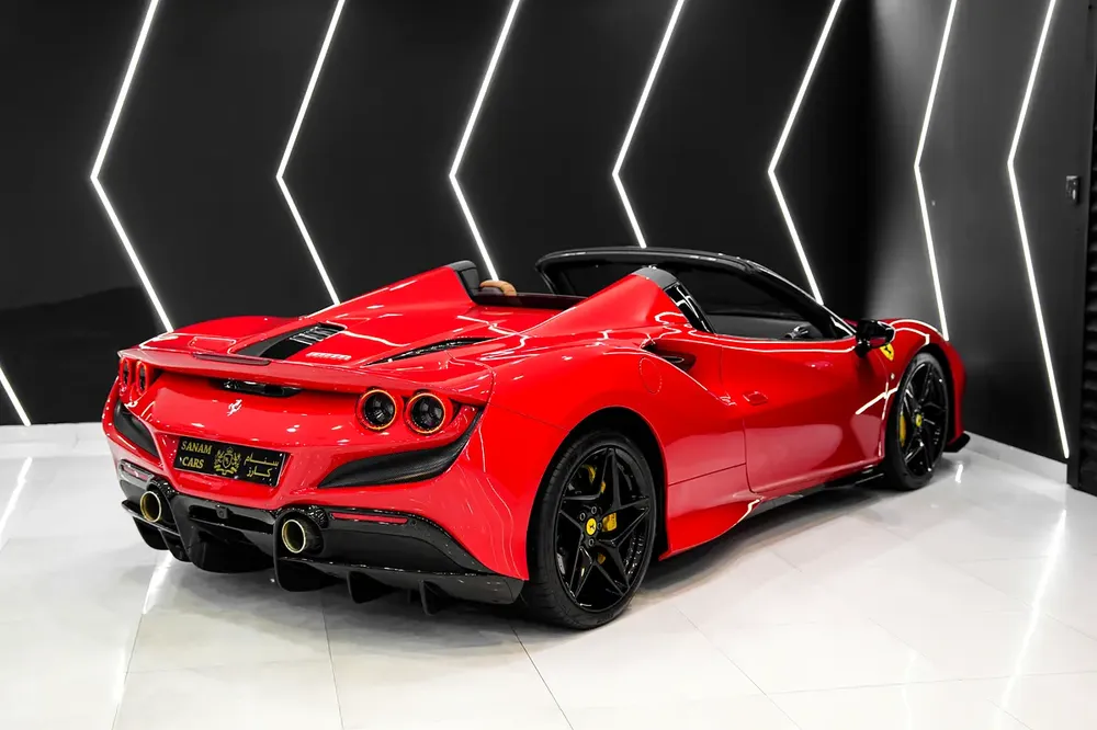 2021 Ferrari F8 Spider, Passenger Display, Service Package Till 2028, GCC Spec!! - Image 11