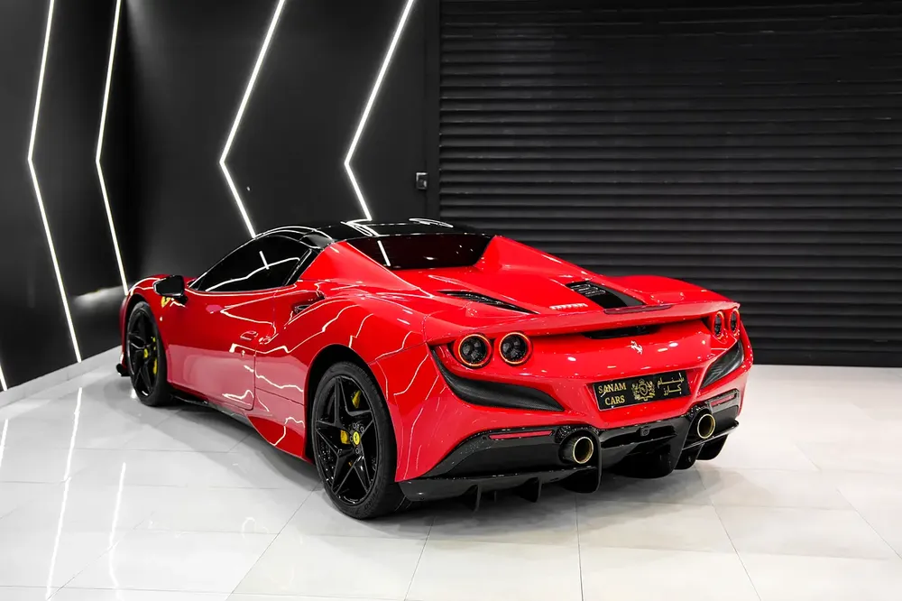 2021 Ferrari F8 Spider, Passenger Display, Service Package Till 2028, GCC Spec!! - Image 13
