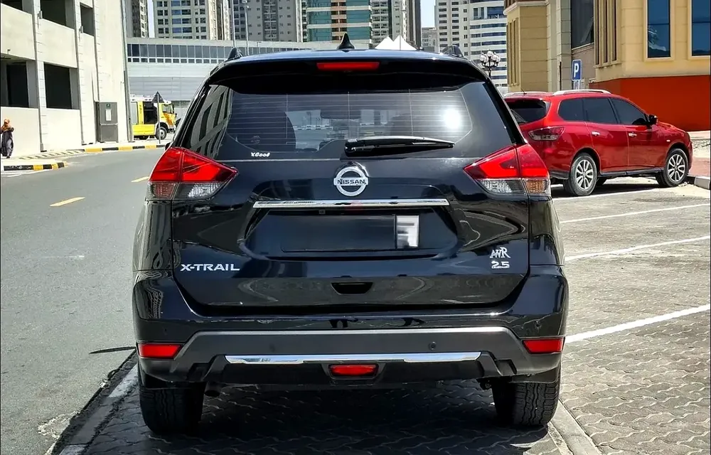 Nissan X-Trail S 2018 - GCC Specs -7 seater Well Maintained - Image 8
