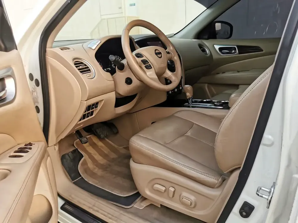 Nissan Pathfinder SV 2015 - GCC Specs - Well Maintained - Image 13