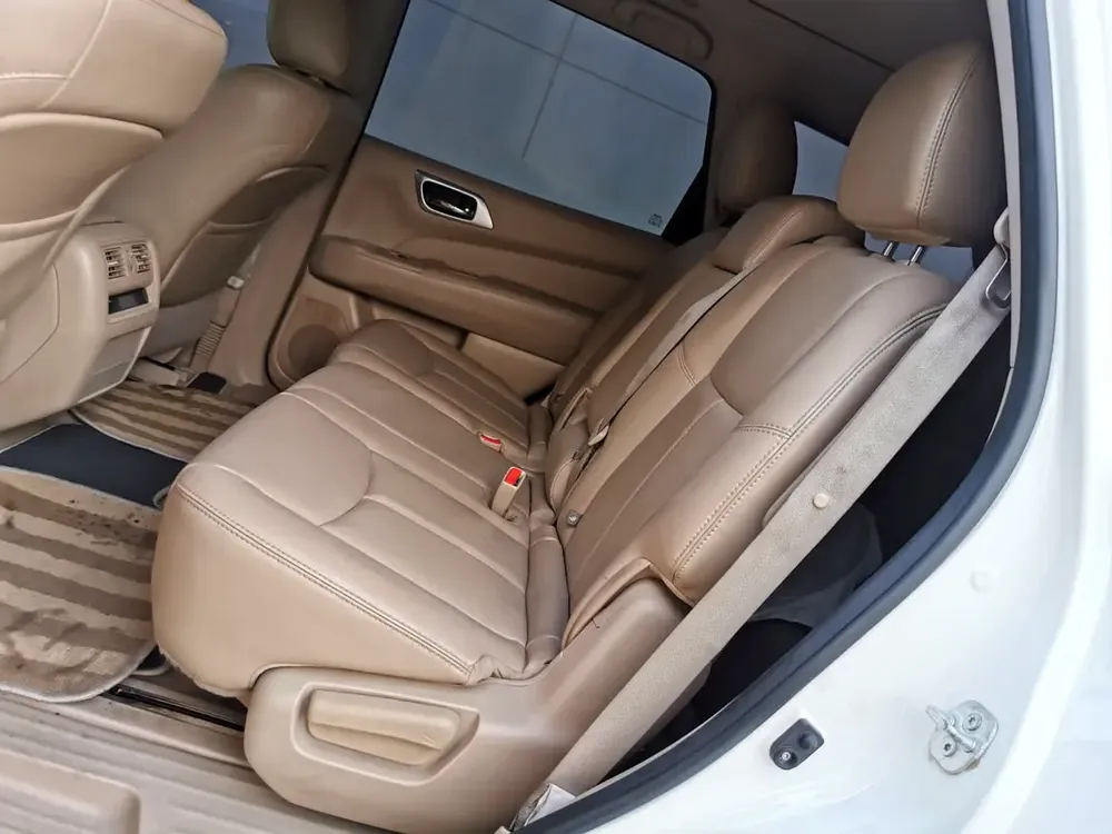 Nissan Pathfinder SV 2015 - GCC Specs - Well Maintained - Image 20