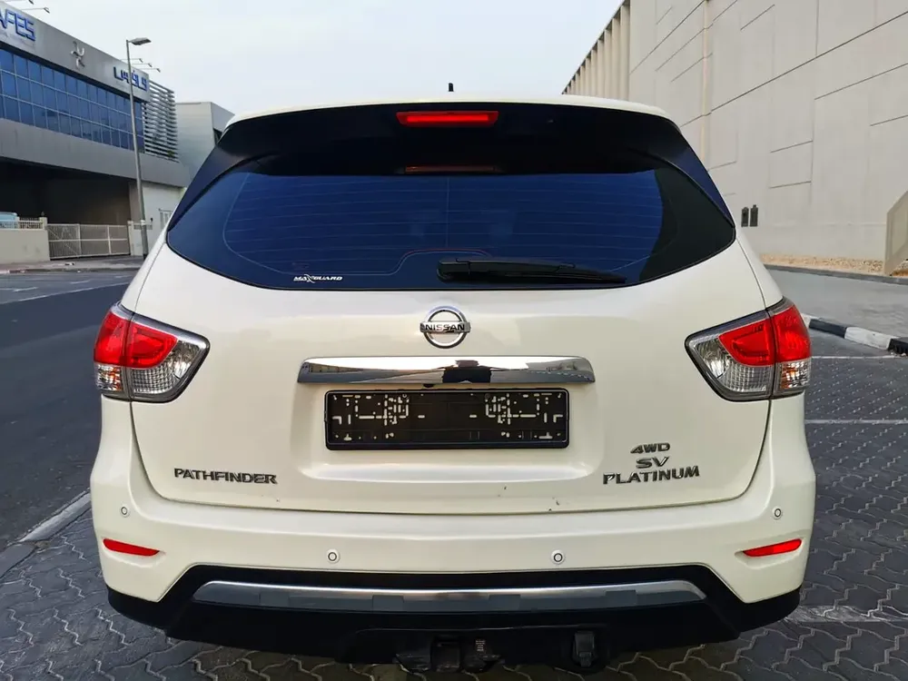 Nissan Pathfinder SV 2015 - GCC Specs - Well Maintained - Image 5