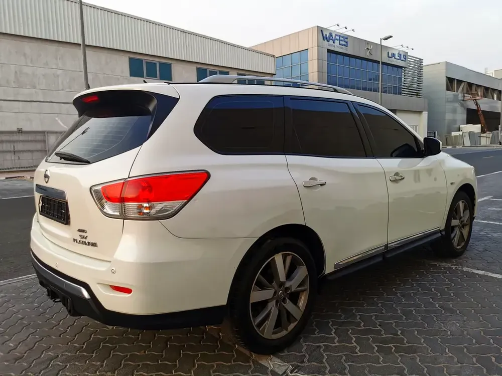 Nissan Pathfinder SV 2015 - GCC Specs - Well Maintained - Image 7