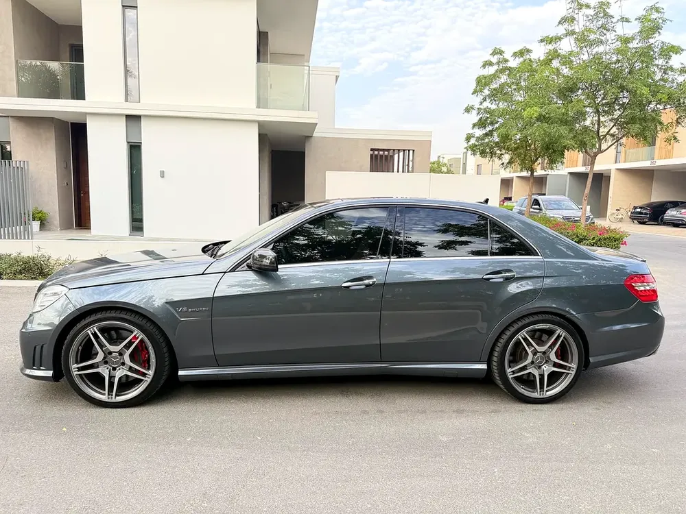 Mercedes-Benz E-Class E 63 AMG 2012 | GCC Specs | Low Mileage | Immaculate Condition - Image 7