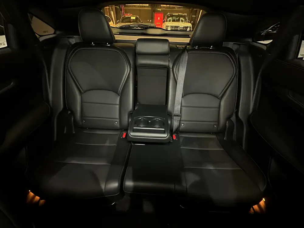 Infinity Qx 55 coupe - Image 13