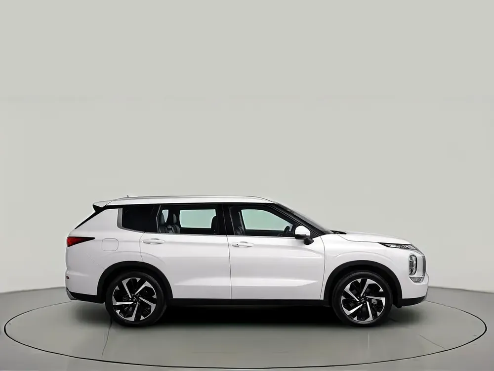 AED 1,254/month | 0 Downpayment | Free 3 Months Warranty | 30 Day Return | MITSUBISHI OUTLANDER 2024 - Image 5