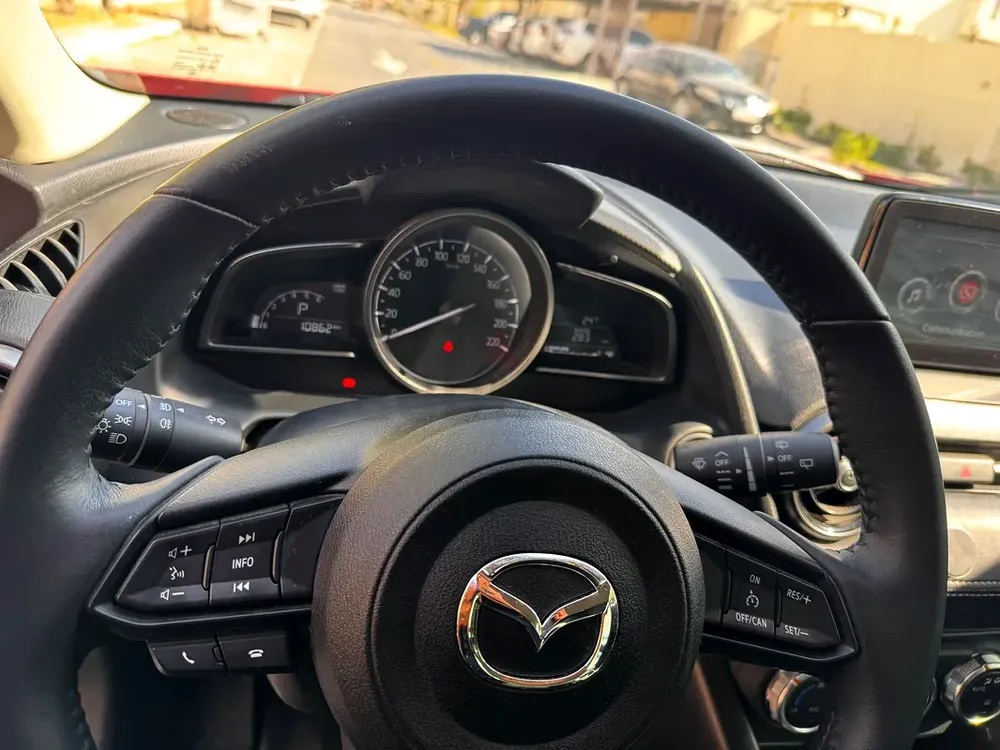 Mazda CX-3 GT 2023 GCC urgent sale front accident  before serious buyers only contact me - Image 12