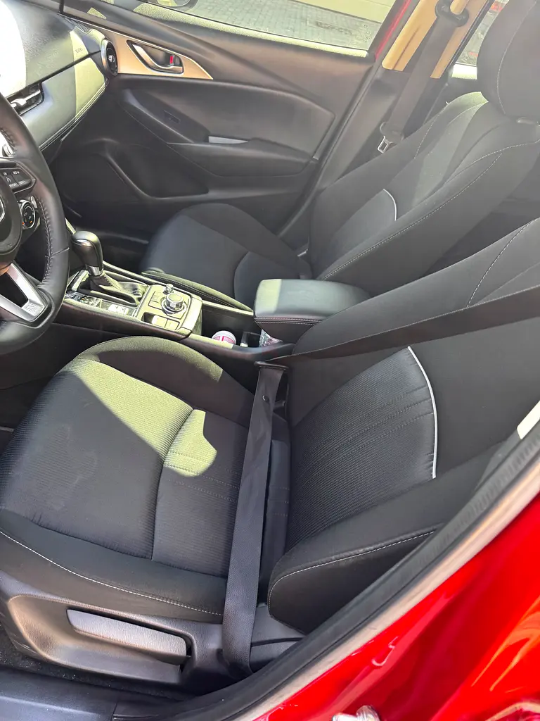 Mazda CX-3 GT 2023 GCC urgent sale front accident  before serious buyers only contact me - Image 15