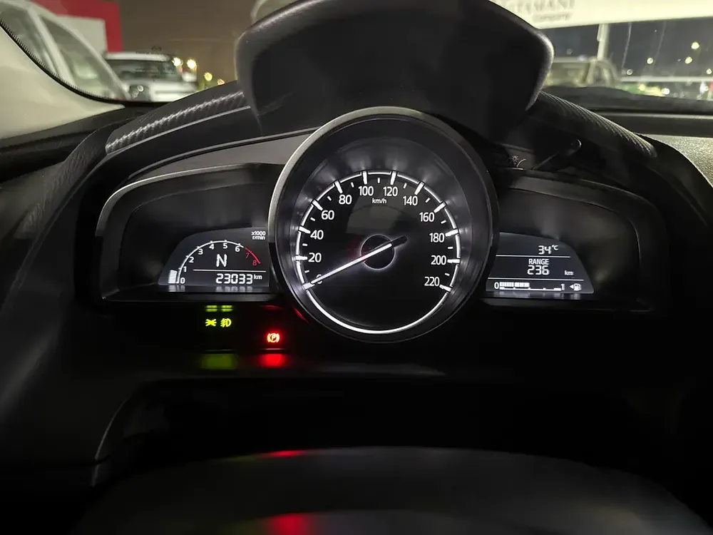 Mazda CX-3 GT 2023 GCC urgent sale front accident  before serious buyers only contact me - Image 20