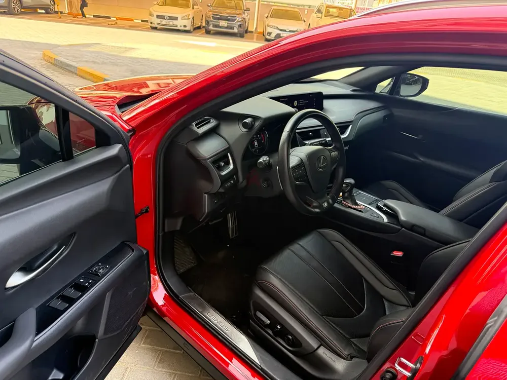 Lexus UX 200 F Sport Prestige 2019 | GCC Specs | Low Mileage - Image 7