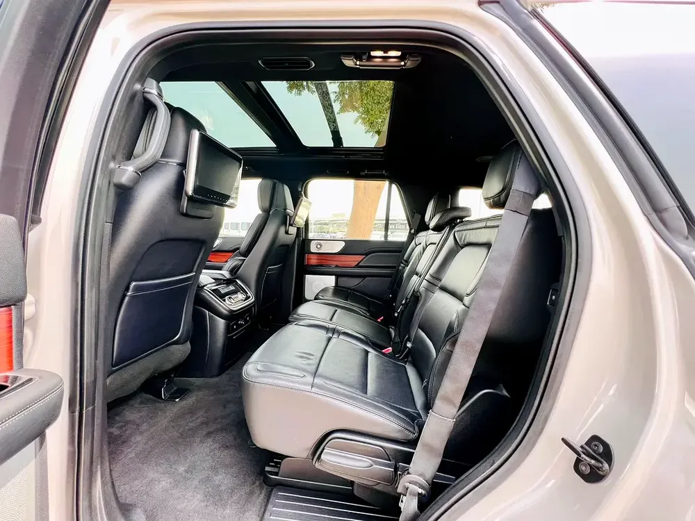 LINCOLN NAVIGATOR RESERVE | GCC SPECS | YEAR:2019| FULL SERVICE HISTORY BY AGENCY | LOW MILEAGE - Image 13
