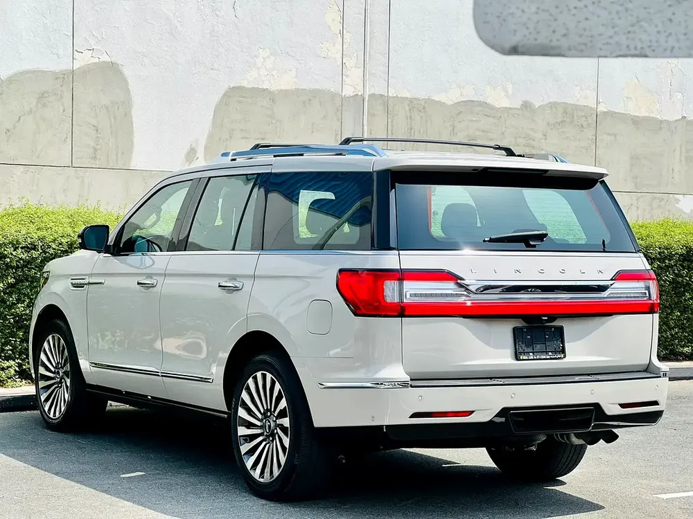 LINCOLN NAVIGATOR RESERVE | GCC SPECS | YEAR:2019| FULL SERVICE HISTORY BY AGENCY | LOW MILEAGE - Image 5
