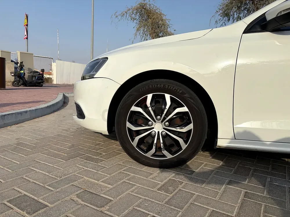 VW Jetta - Image 5