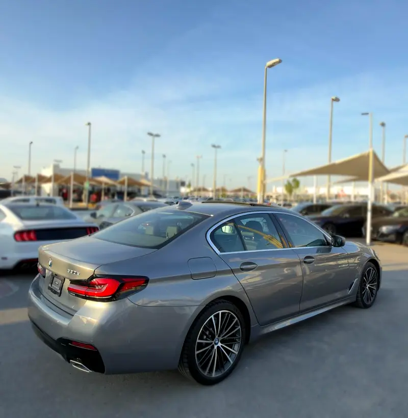 2023 BMW 5 SERIES 530E- LOW MILEAGE- 0% DOWN PAYMENT - Image 4