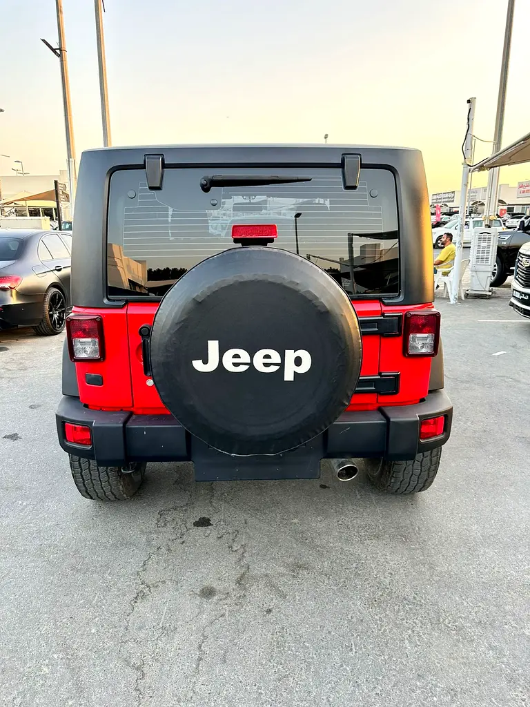 JEEP WRANGLER 2017 MANUAL GCC 2 DOOR VERY CLEAN CAR NO ACCIDENT NO REPAINT - Image 5