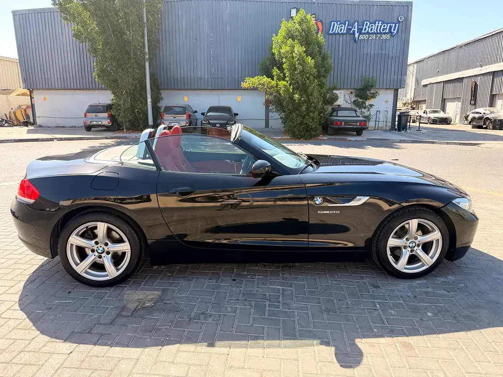 BMW Z4 GCC GENUINE LOW KM - Image 19