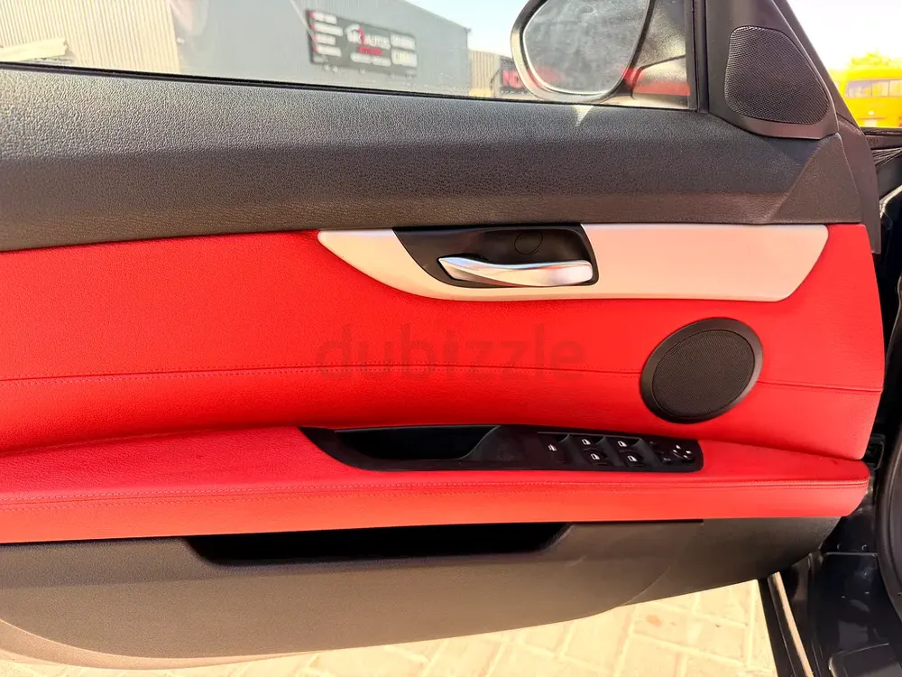 BMW Z4 GCC GENUINE LOW KM - Image 8